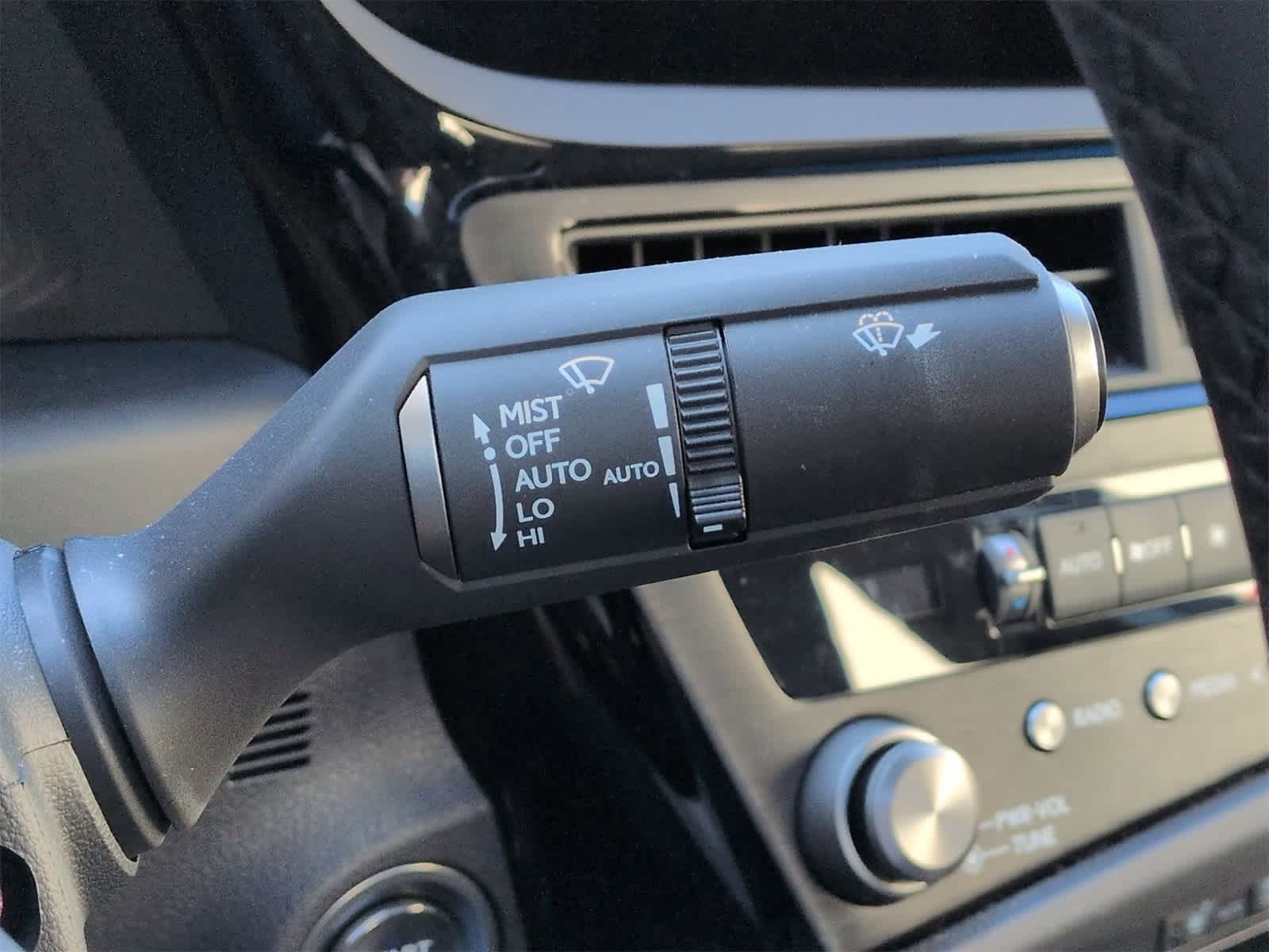 Thumbnail: 2025 Lexus ES - 28