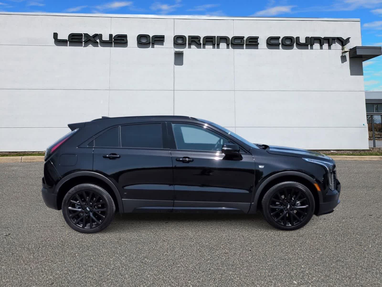 Thumbnail: 2023 Cadillac XT4 - 9