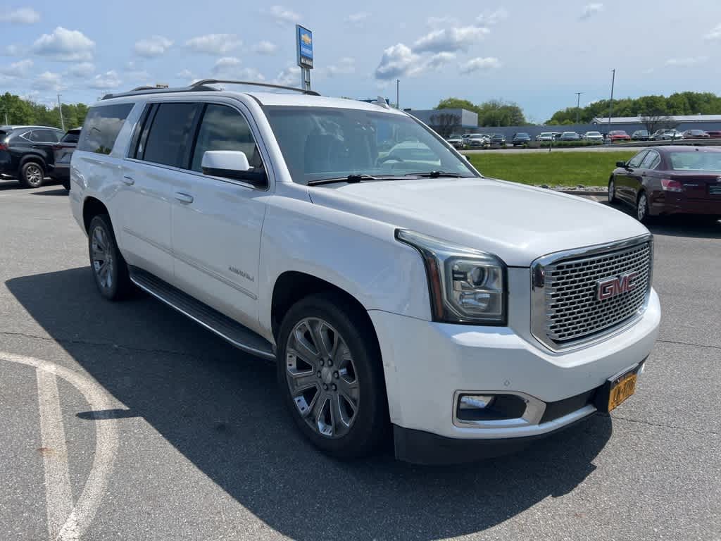 2016 GMC Yukon XL Denali 3