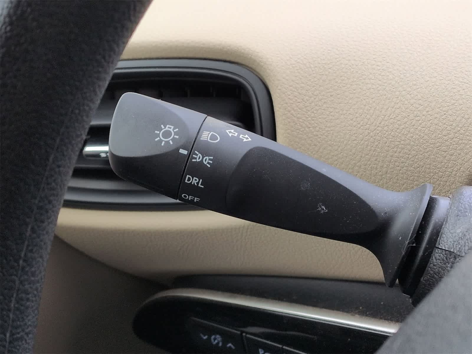 Thumbnail: 2022 Toyota Prius - 26