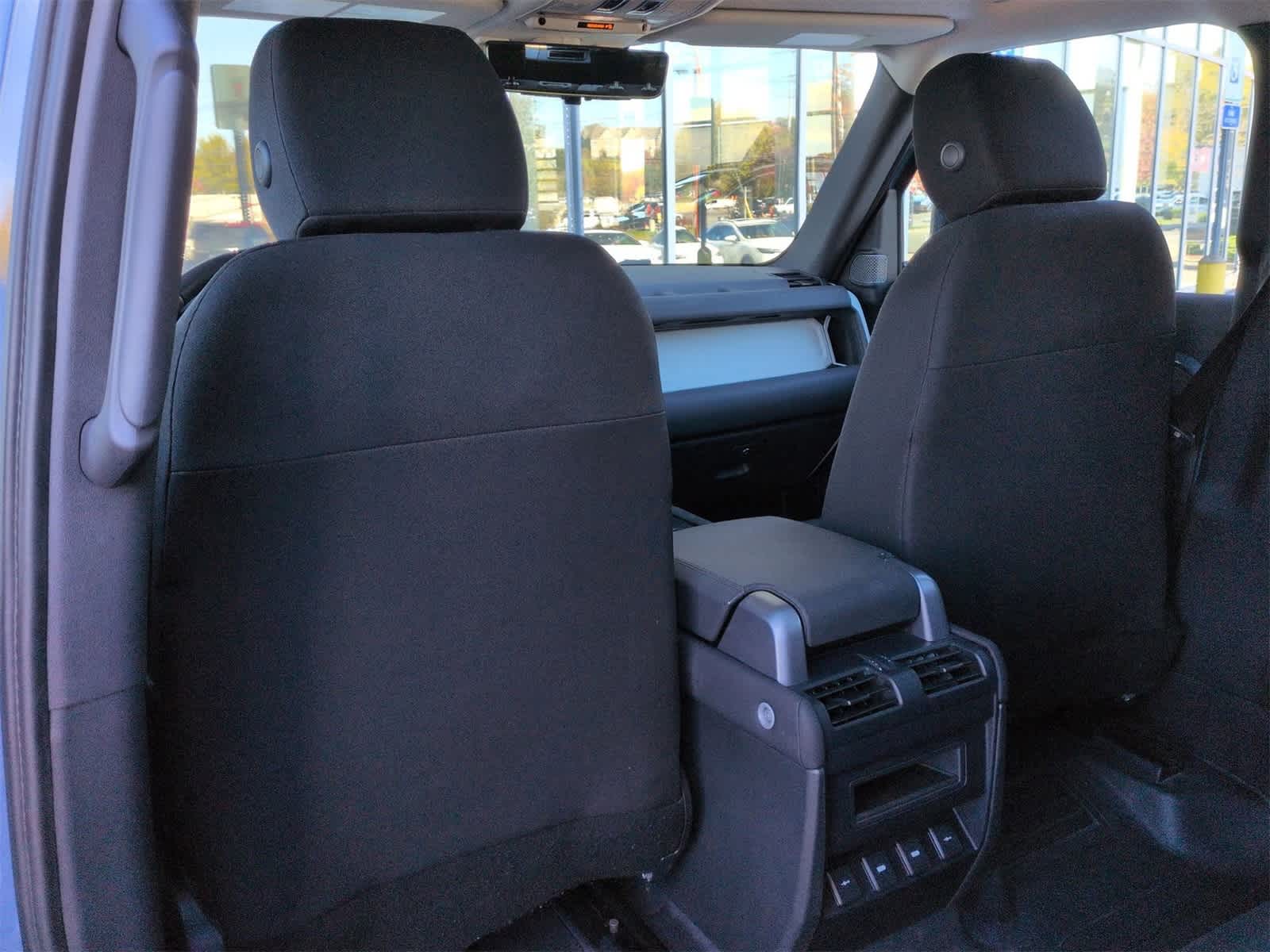 Thumbnail: 2020 Land Rover Defender - 18