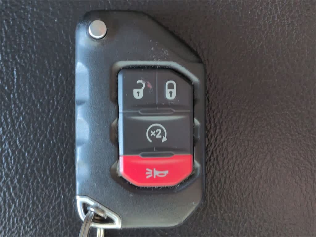 Thumbnail: 2022 Jeep Wrangler - 34