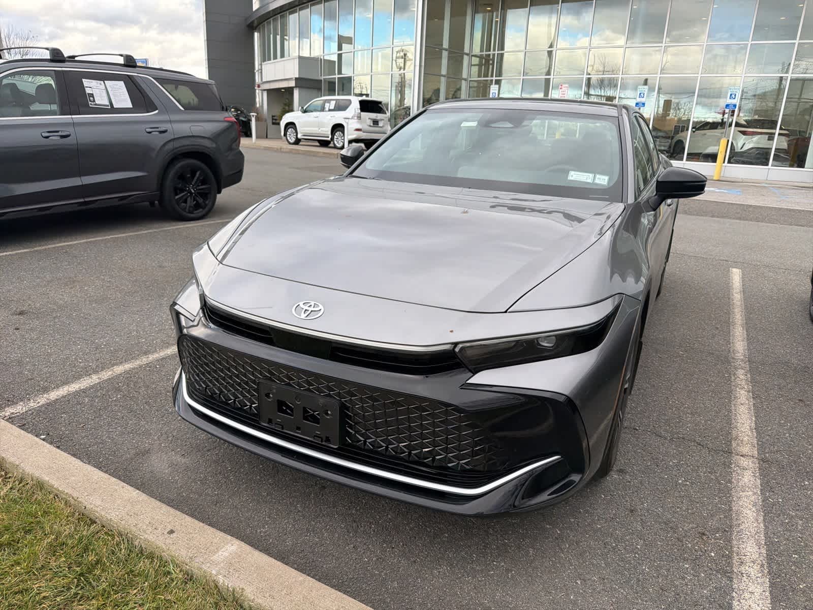 2026 Toyota Crown XLE photo 3