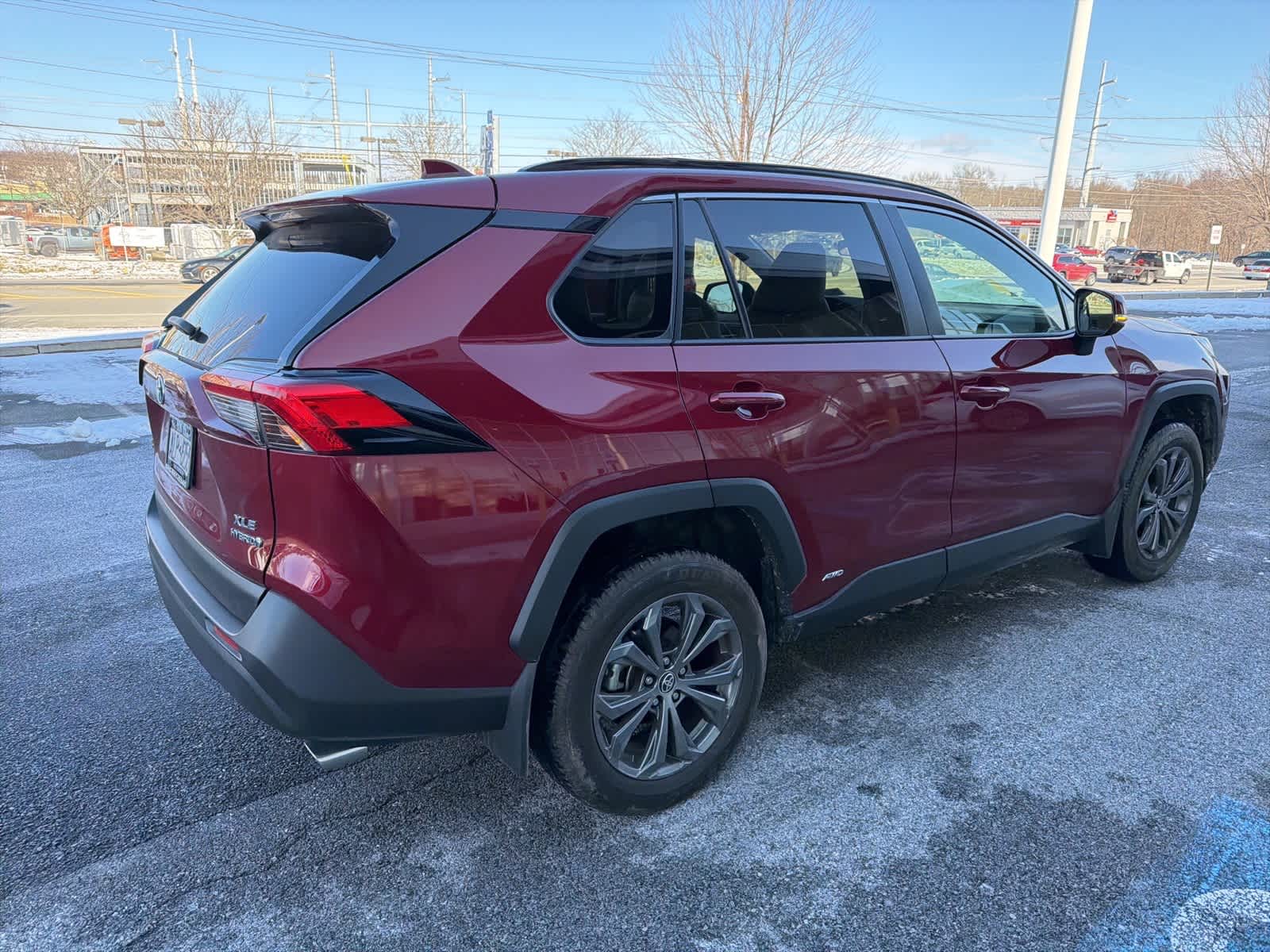 Thumbnail: 2022 Toyota RAV4 - 12