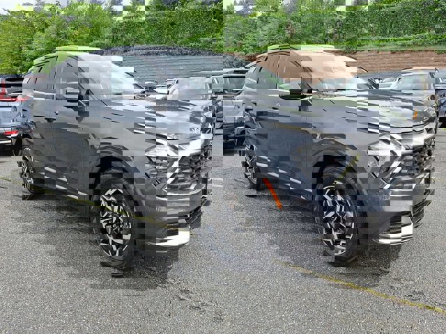2023 Kia Sportage LX photo 3