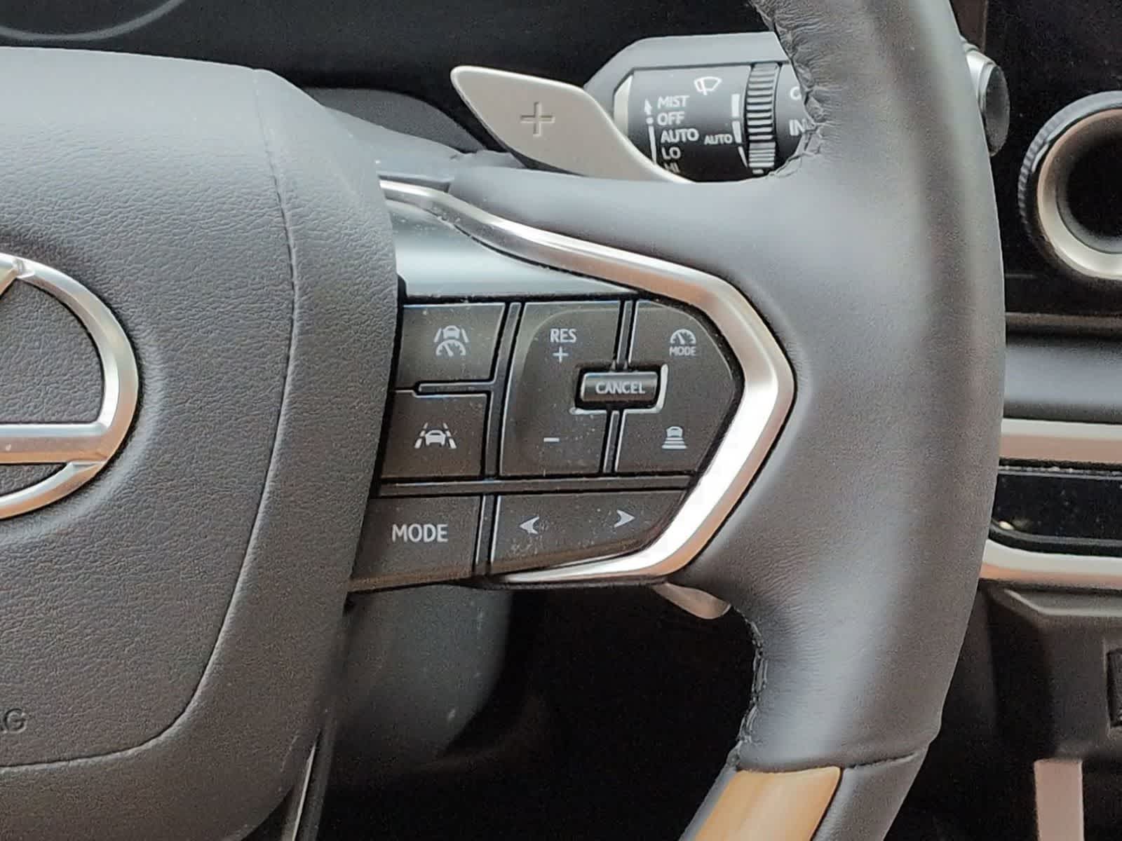 Thumbnail: 2024 Lexus RX - 27