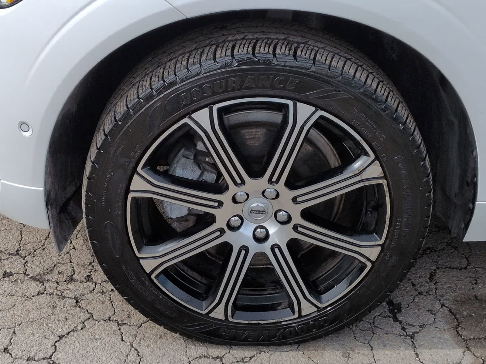 Thumbnail: 2018 Volvo XC60 - 14