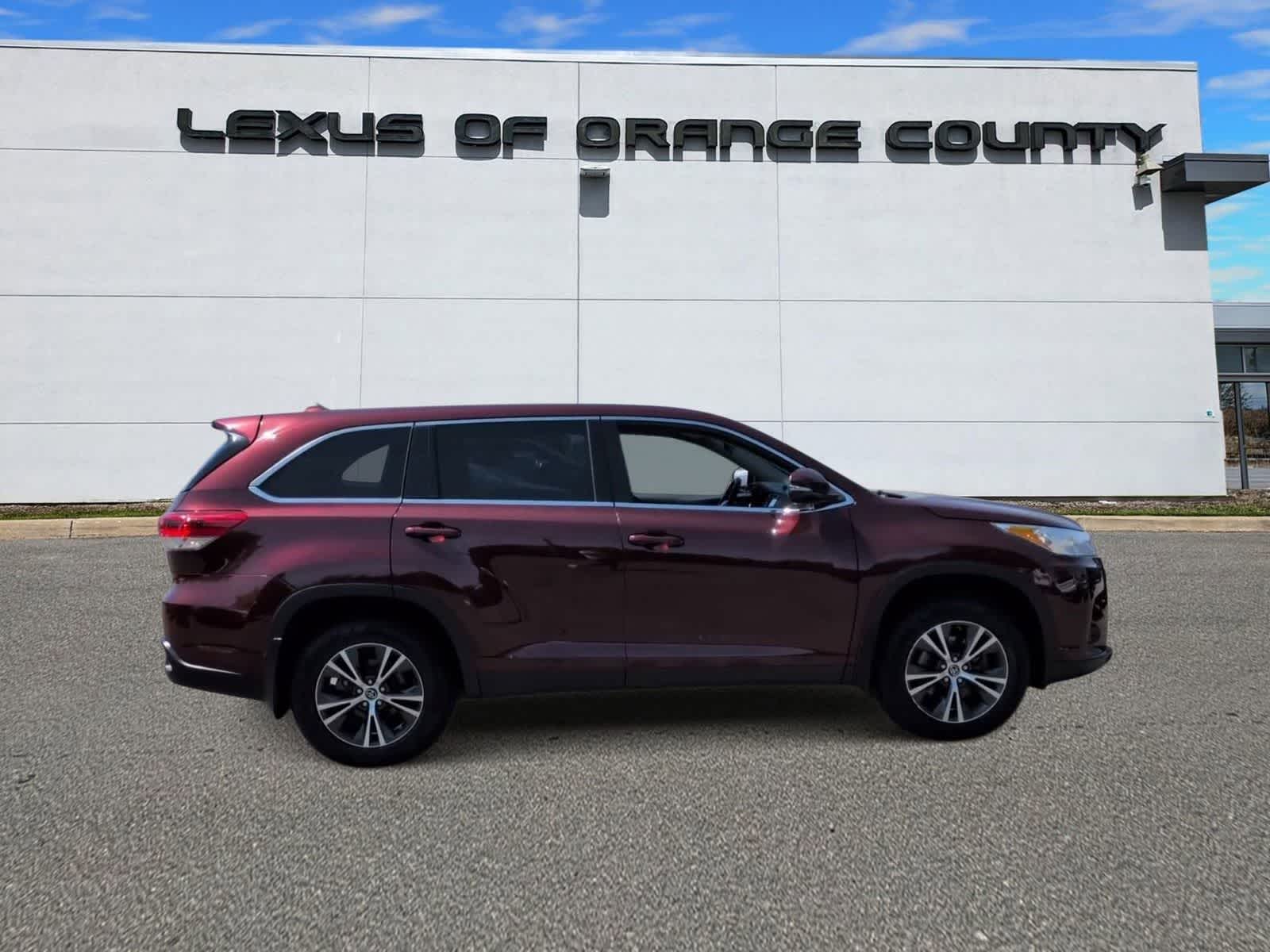 Thumbnail: 2019 Toyota Highlander - 9