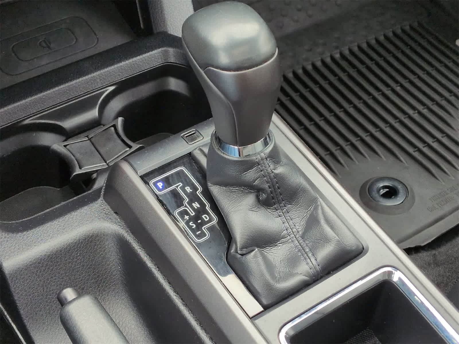 Thumbnail: 2019 Toyota Tacoma - 33