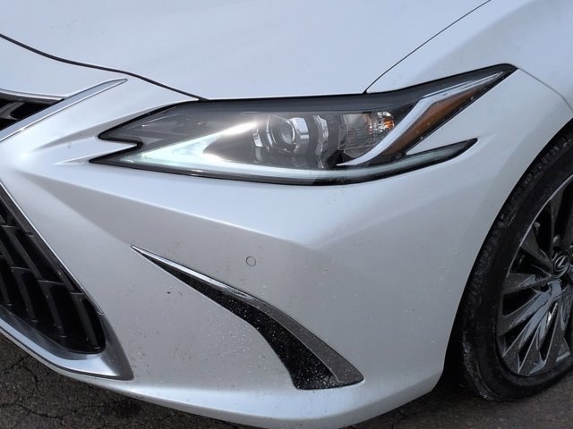 Thumbnail: 2025 Lexus ES - 11