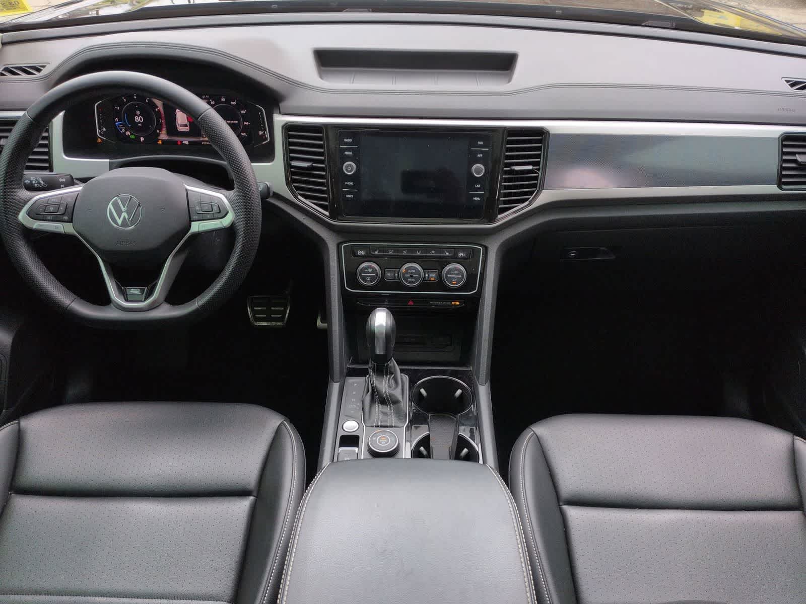 Thumbnail: 2023 Volkswagen Atlas - 16