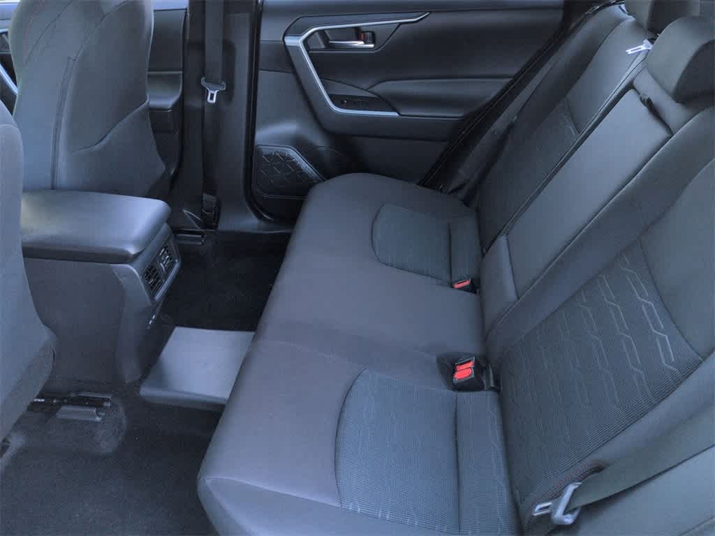 Thumbnail: 2022 Toyota RAV4 - 21