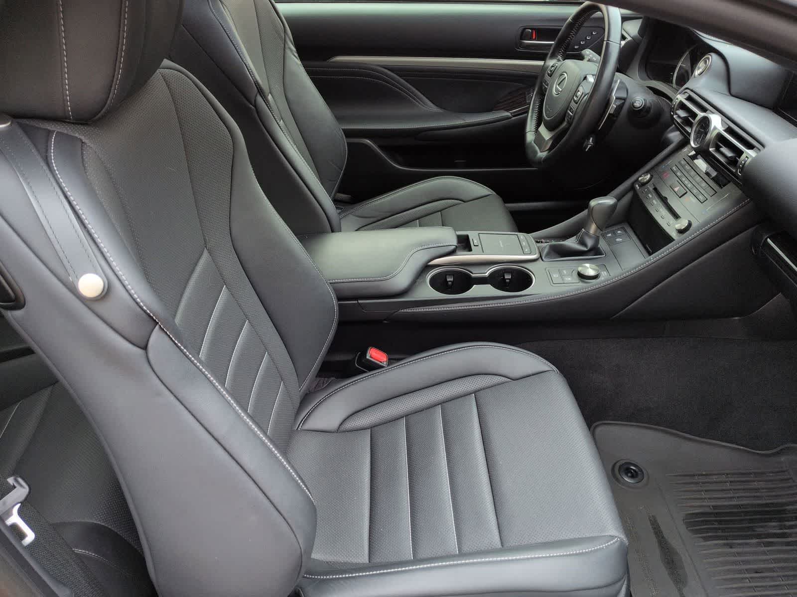 Thumbnail: 2022 Lexus RC - 24