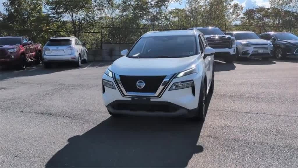 Thumbnail: 2021 Nissan Rogue - 3
