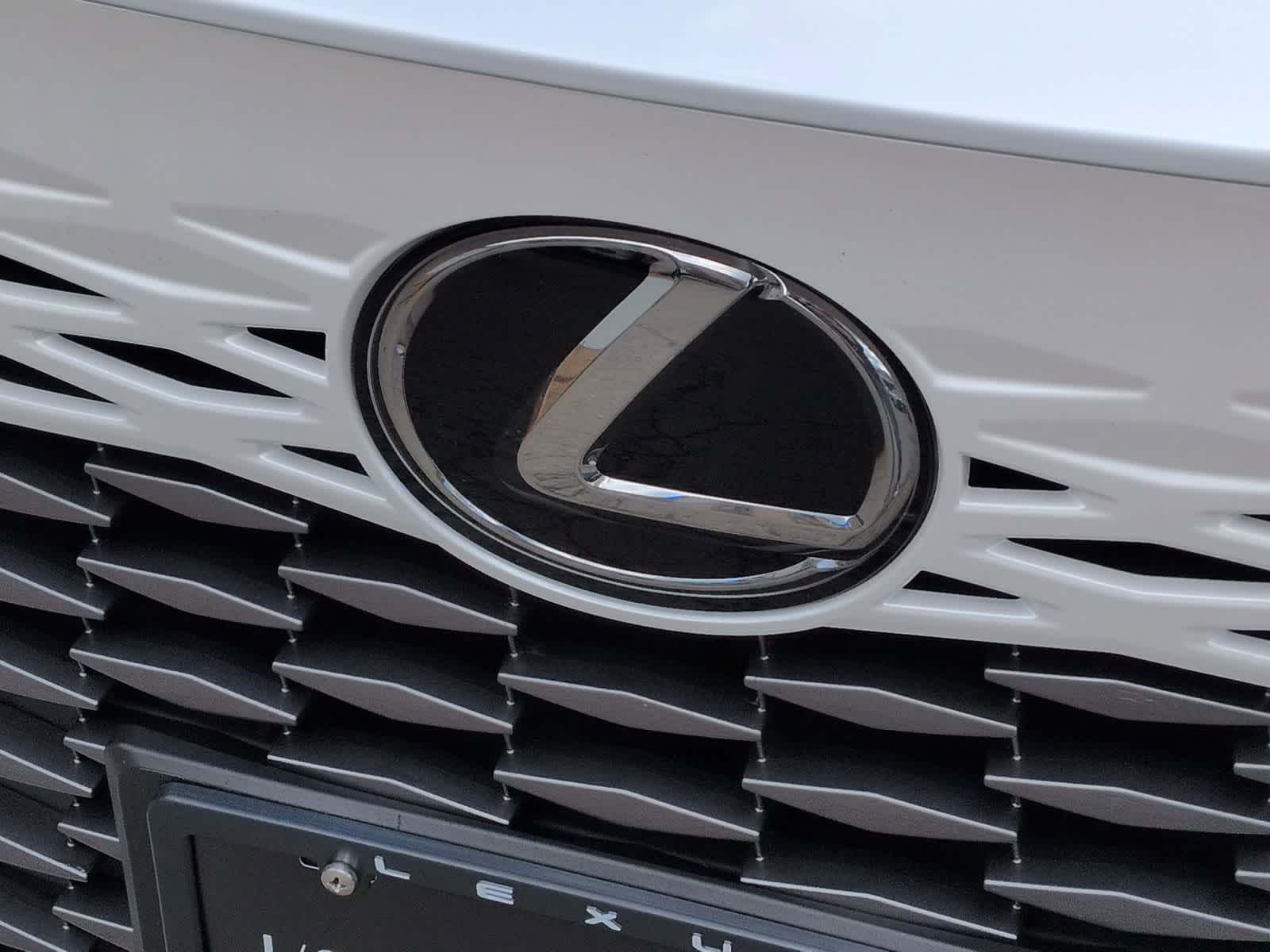 Thumbnail: 2023 Lexus RX - 12
