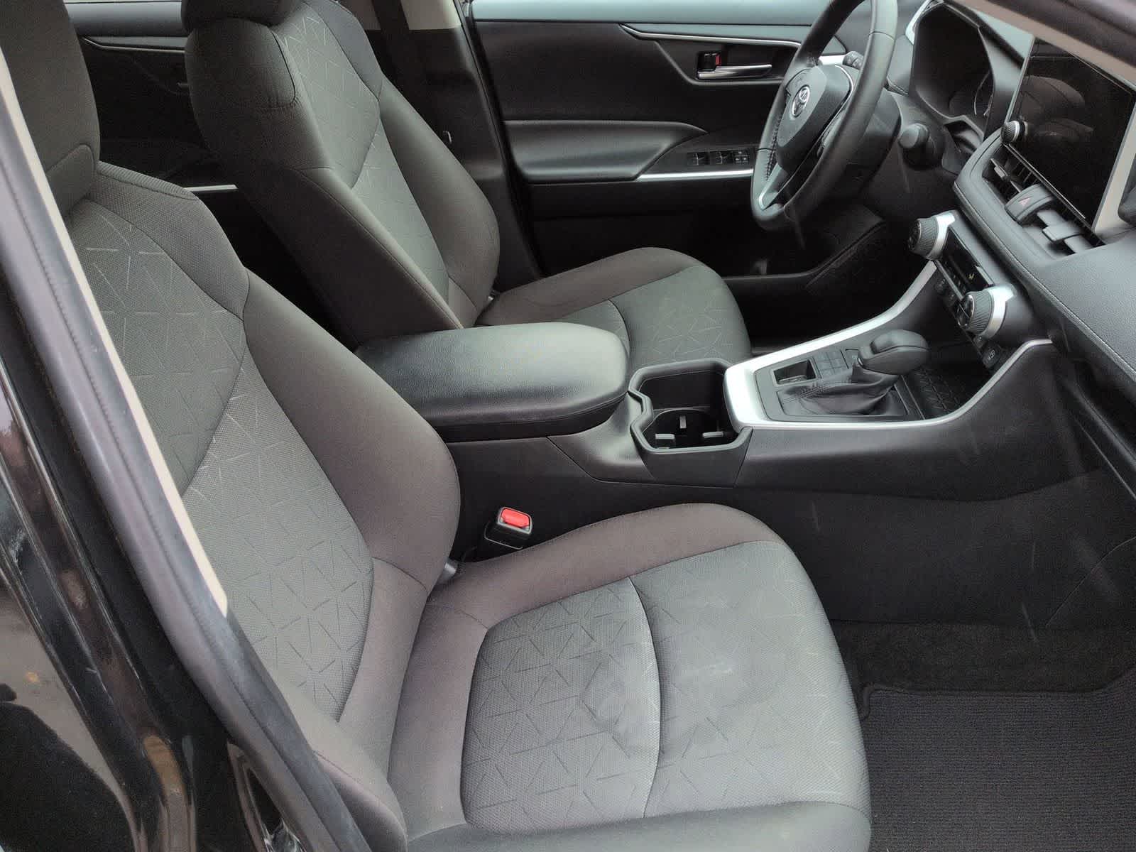 Thumbnail: 2024 Toyota RAV4 - 22