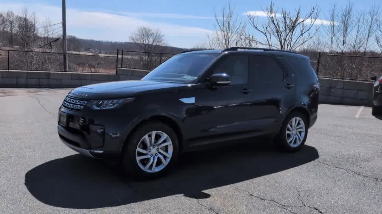 Thumbnail: 2020 Land Rover Discovery - 4