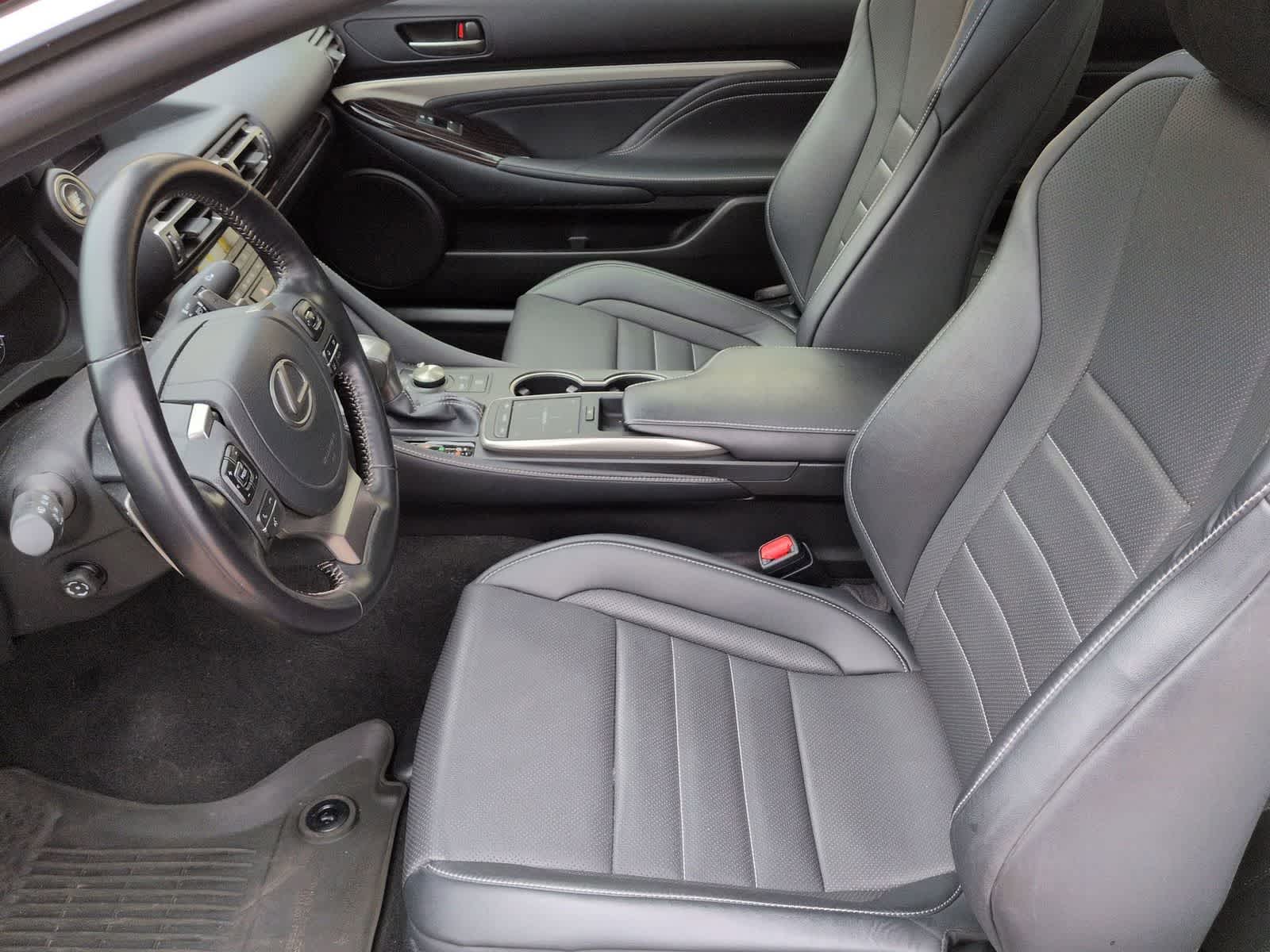 Thumbnail: 2022 Lexus RC - 17