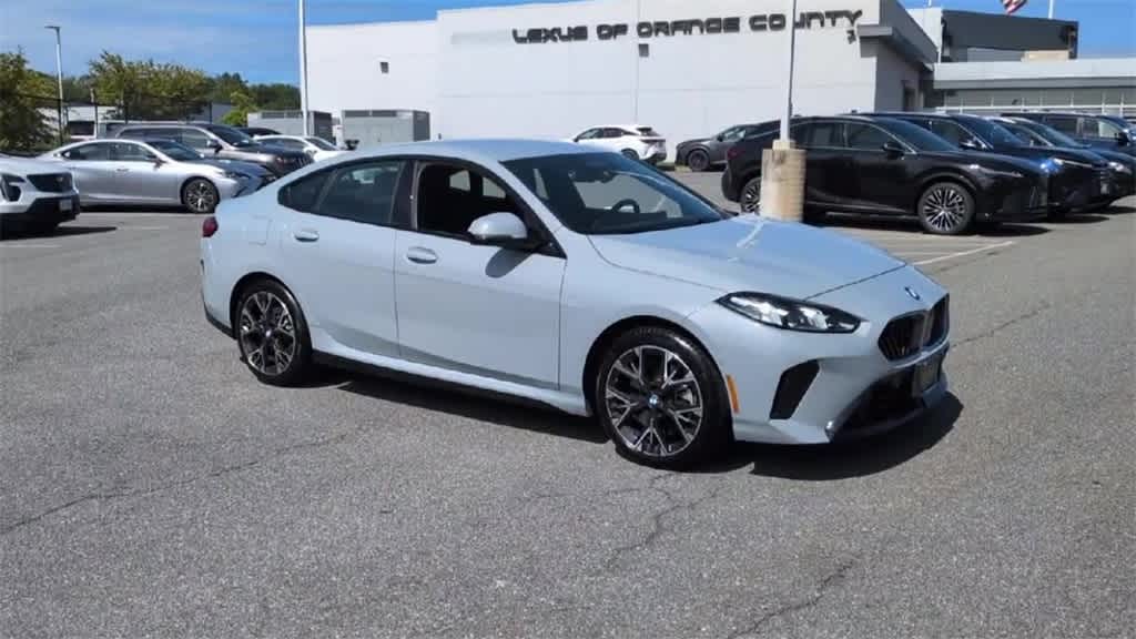 Thumbnail: 2025 BMW 2 Series - 2