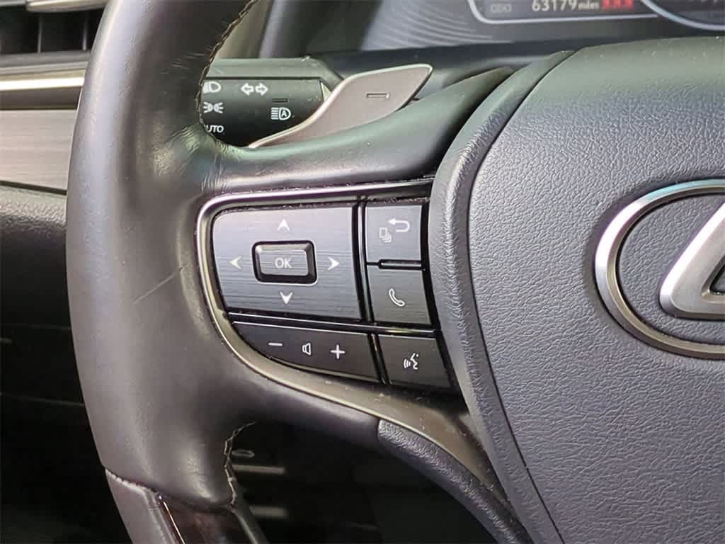 Thumbnail: 2021 Lexus ES - 26