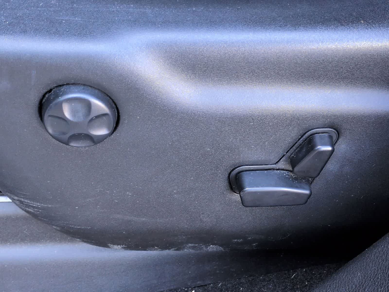 Thumbnail: 2020 Jeep Grand Cherokee - 18