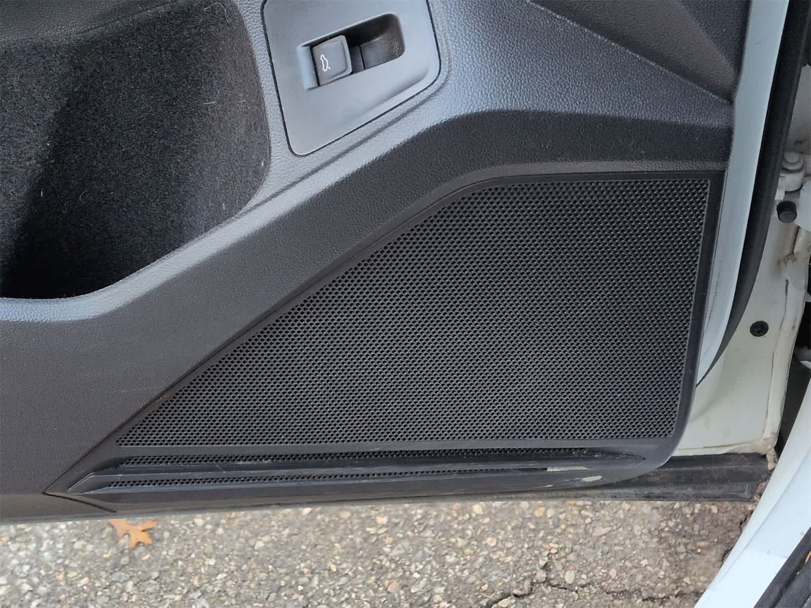 Thumbnail: 2021 Volkswagen Tiguan - 32