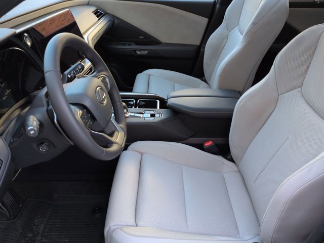 Thumbnail: 2026 Lexus TX - 17