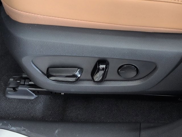 Thumbnail: 2026 Lexus RX - 10