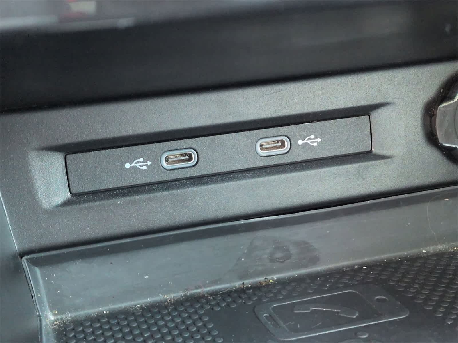 Thumbnail: 2021 Volkswagen Tiguan - 33