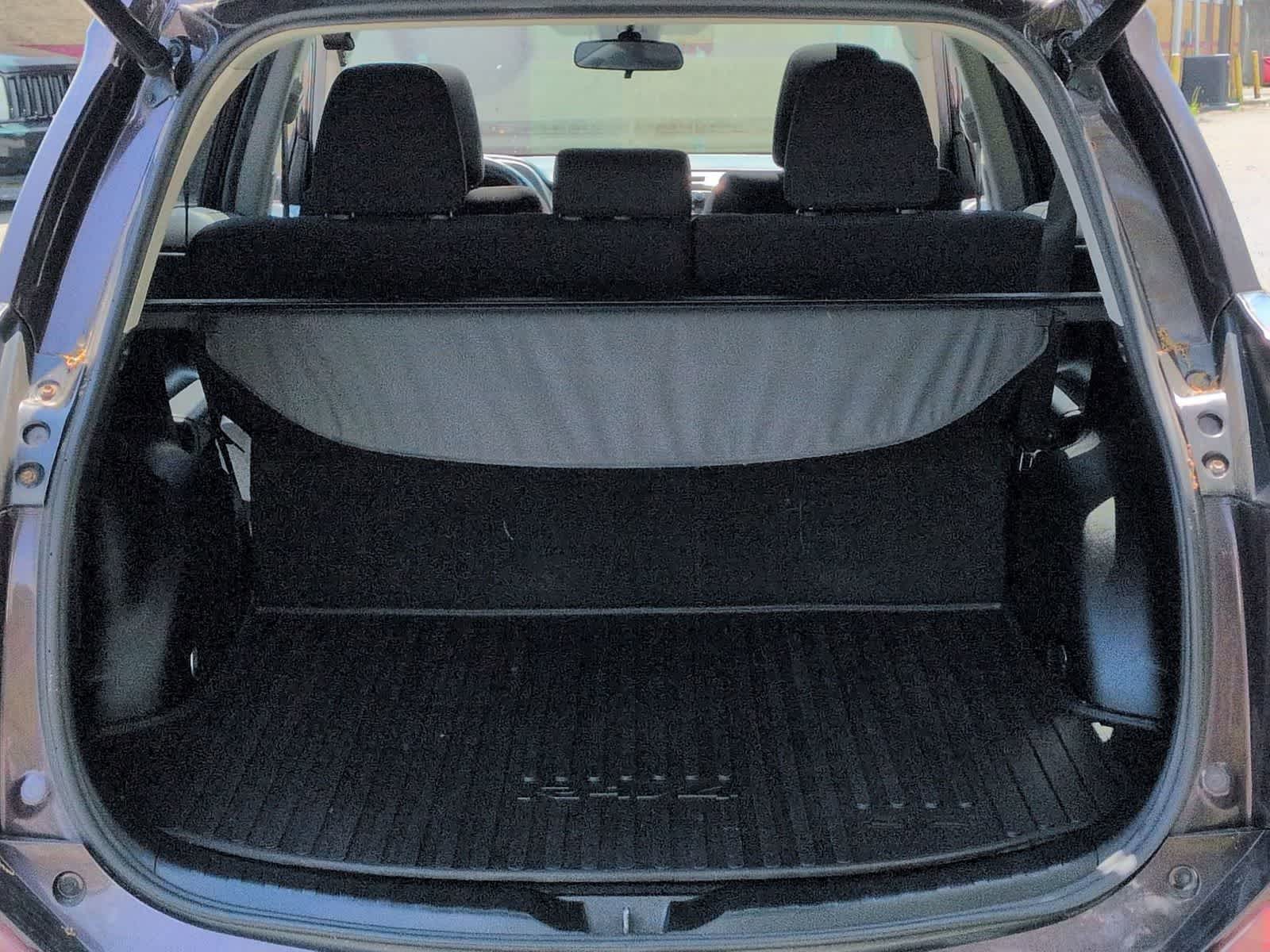 Thumbnail: 2018 Toyota RAV4 - 35
