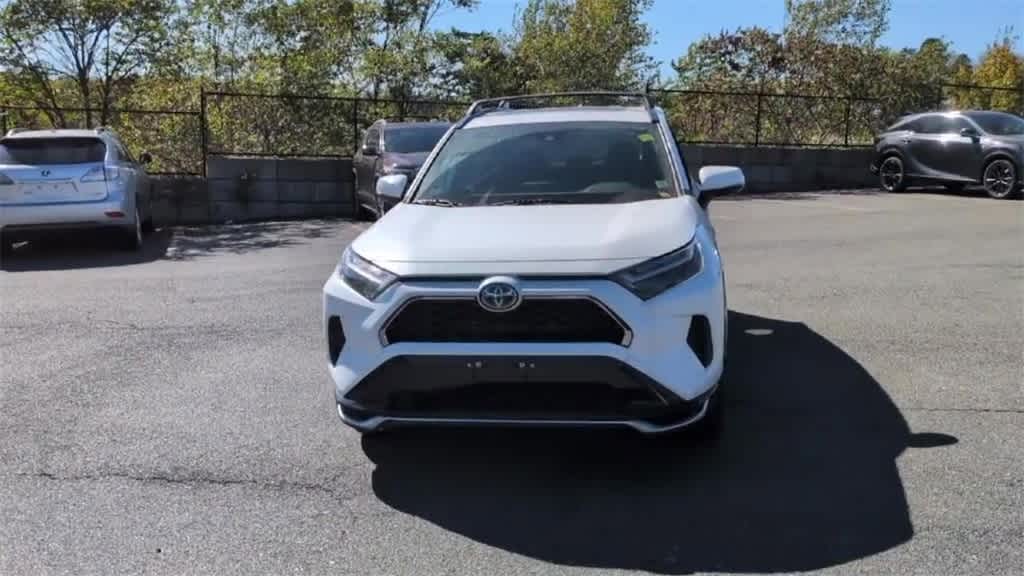 Thumbnail: 2022 Toyota RAV4 - 3