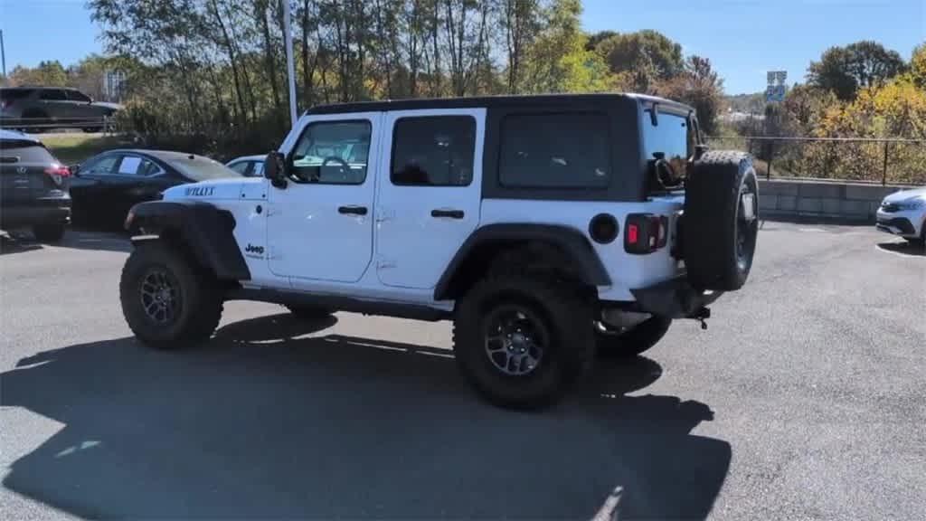 Thumbnail: 2022 Jeep Wrangler - 6