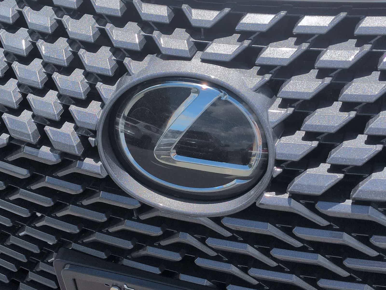 Thumbnail: 2022 Lexus RX - 12