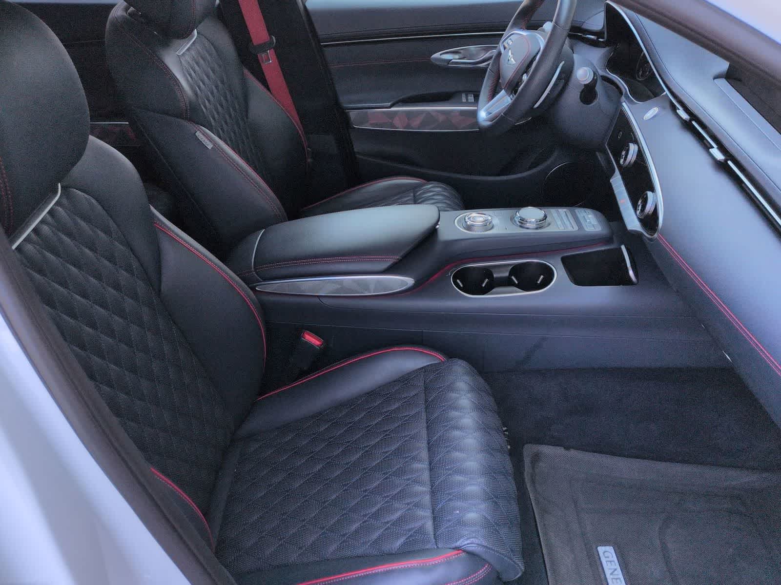 Thumbnail: 2022 Genesis GV70 - 24