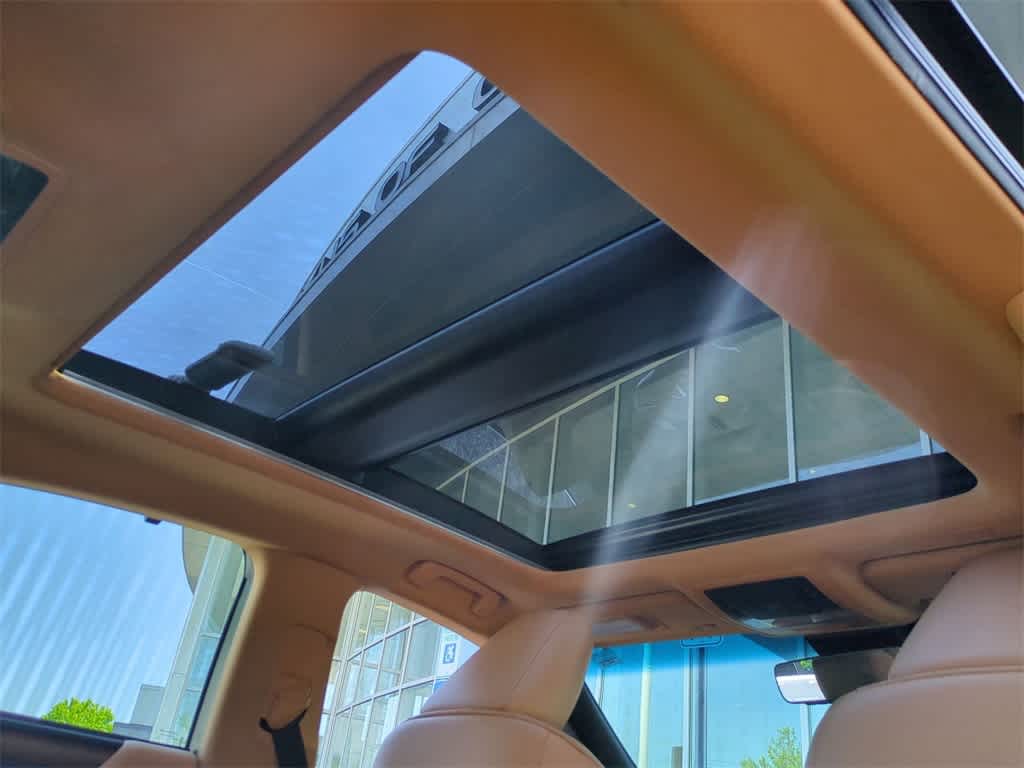 Thumbnail: 2022 Lexus ES - 23