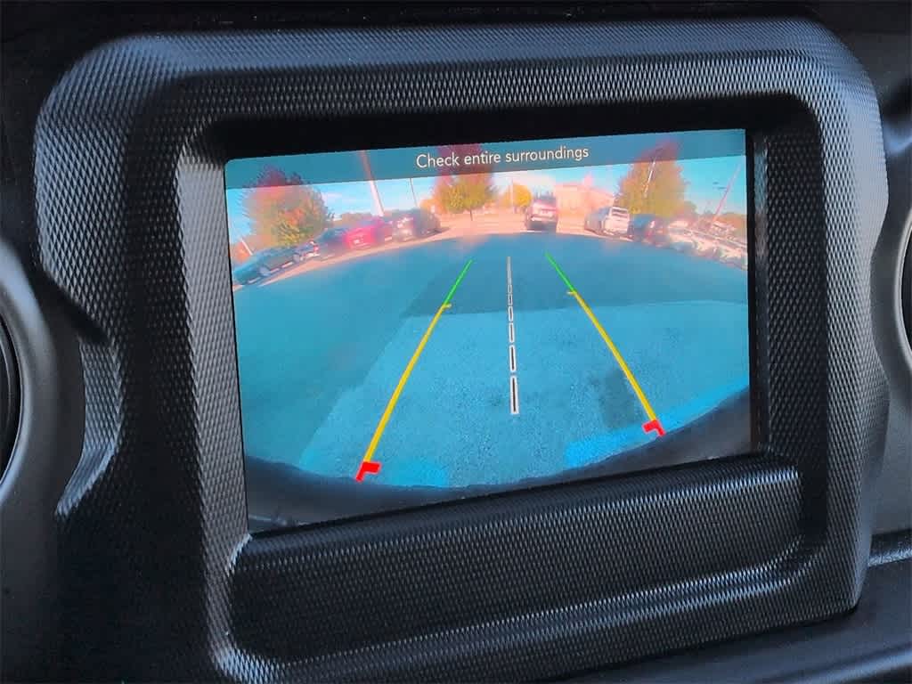 Thumbnail: 2022 Jeep Wrangler - 28