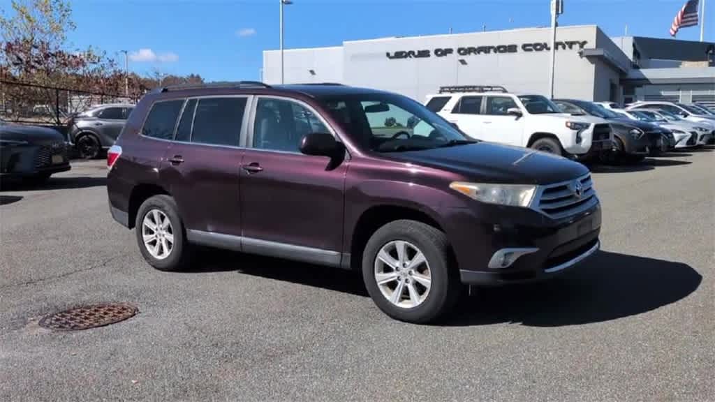 Used 2012 Toyota Highlander Base with VIN 5TDBK3EH4CS118878 for sale in Middletown, NY