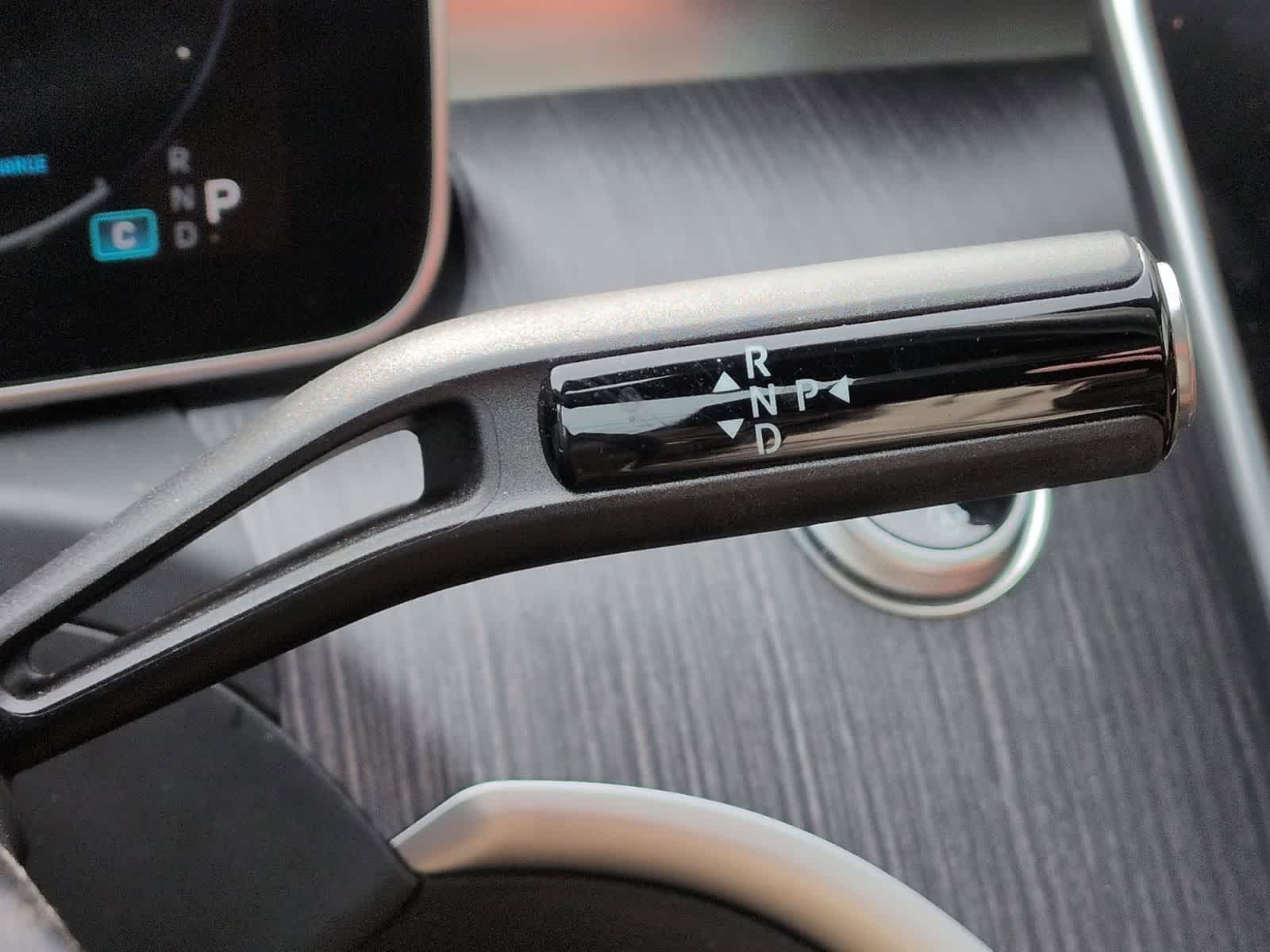 Thumbnail: 2023 Mercedes-Benz C-Class - 32