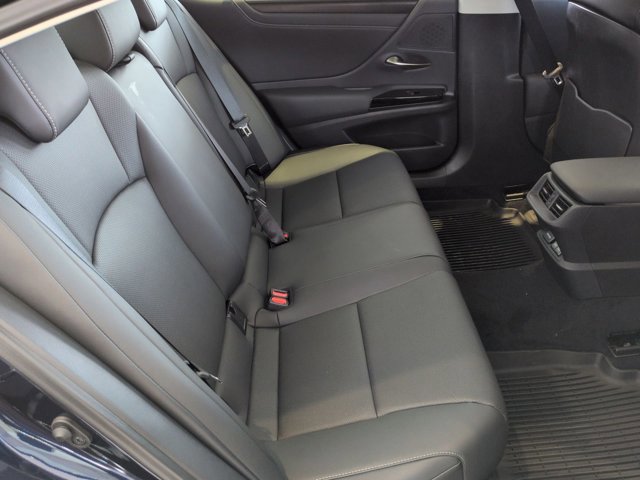 Thumbnail: 2025 Lexus ES - 14