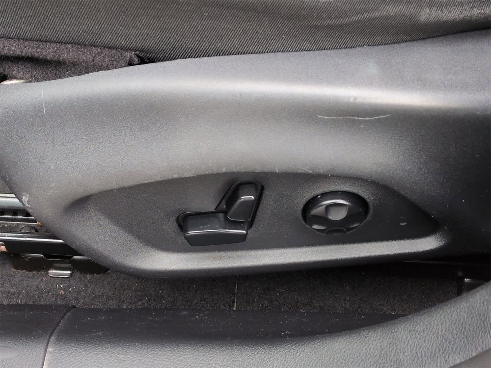 Thumbnail: 2018 Jeep Compass - 18