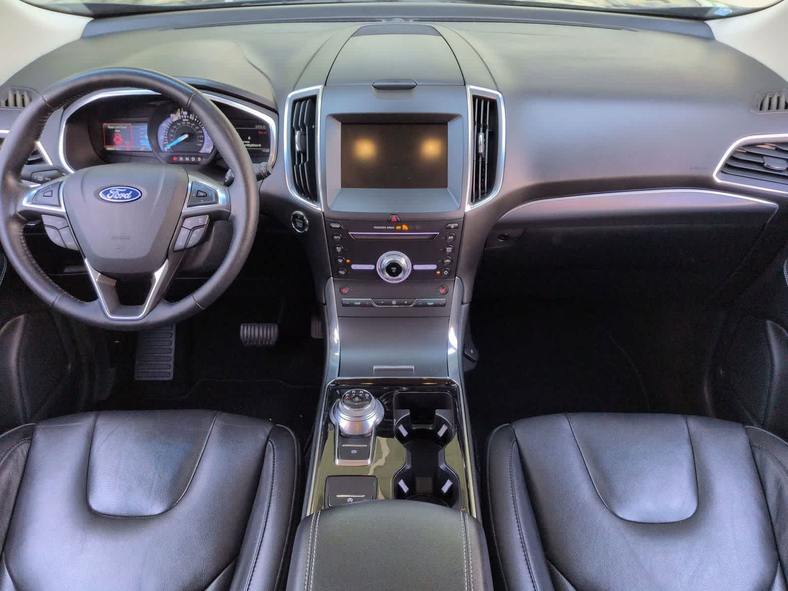 Thumbnail: 2019 Ford Edge - 16