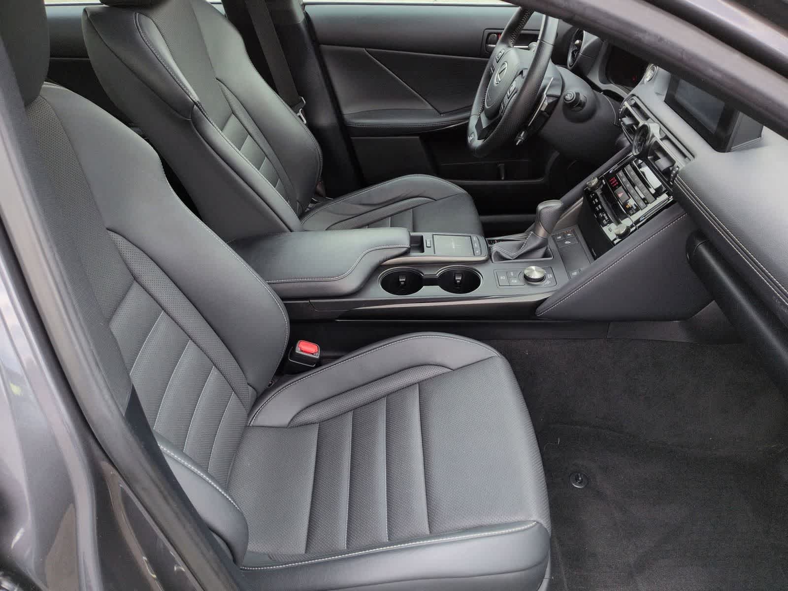 Thumbnail: 2023 Lexus IS - 24