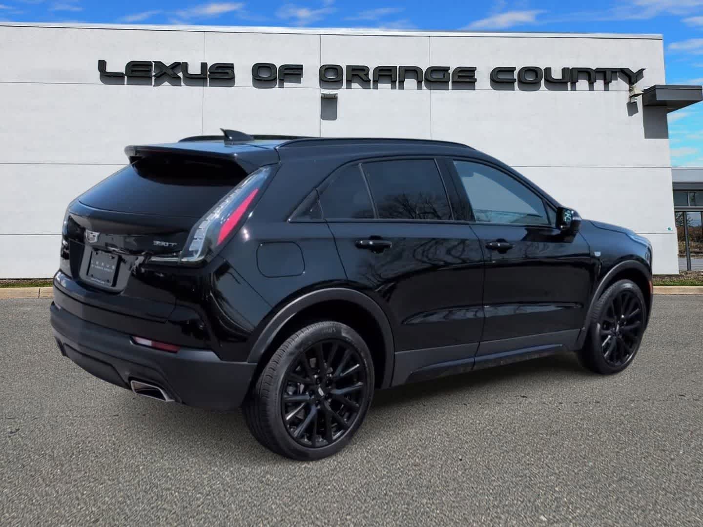 Thumbnail: 2023 Cadillac XT4 - 8