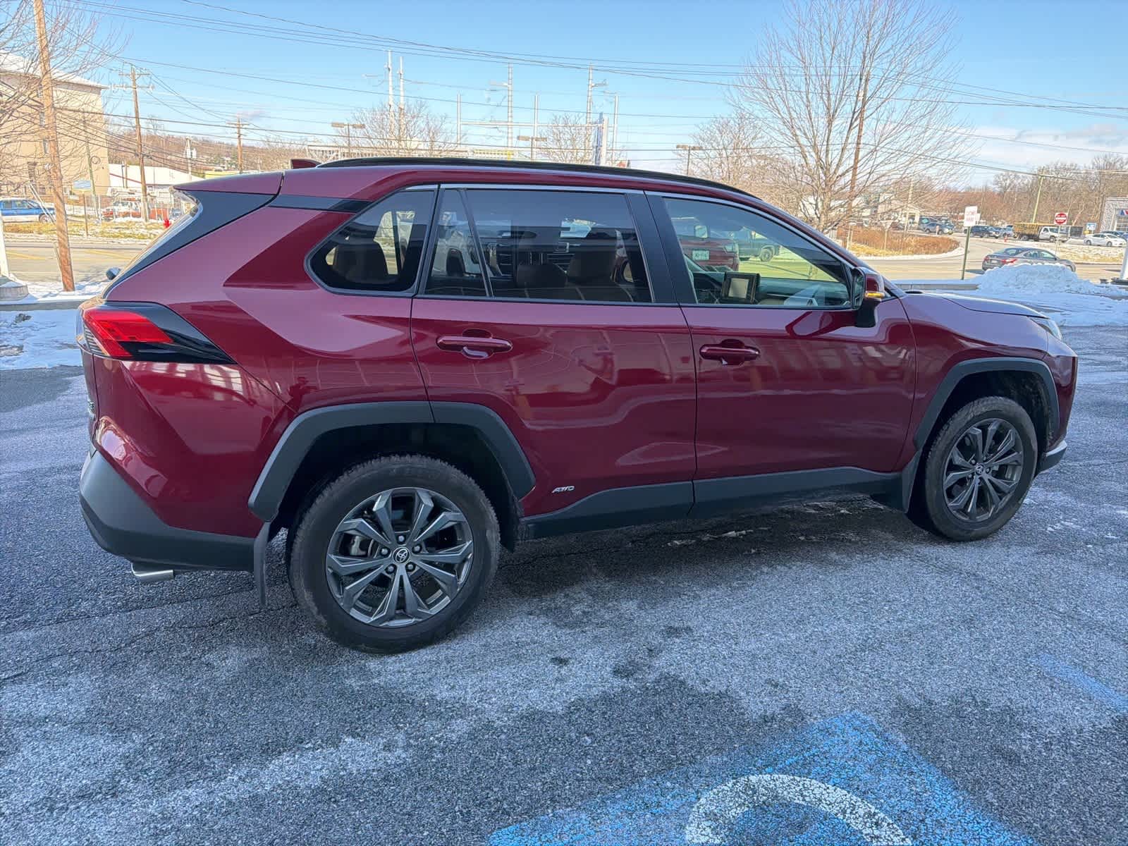 Thumbnail: 2022 Toyota RAV4 - 14