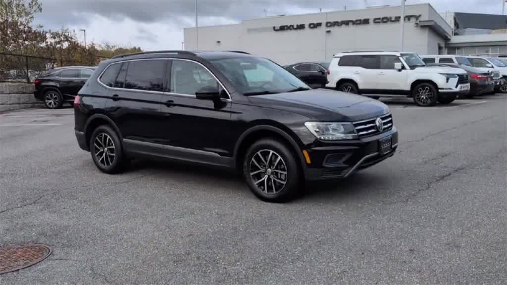 2021 Volkswagen Tiguan SE photo 2