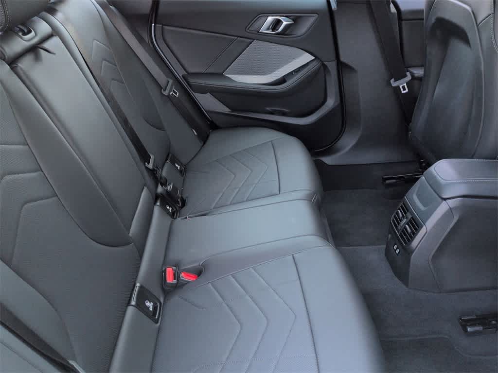 Thumbnail: 2025 BMW 2 Series - 21