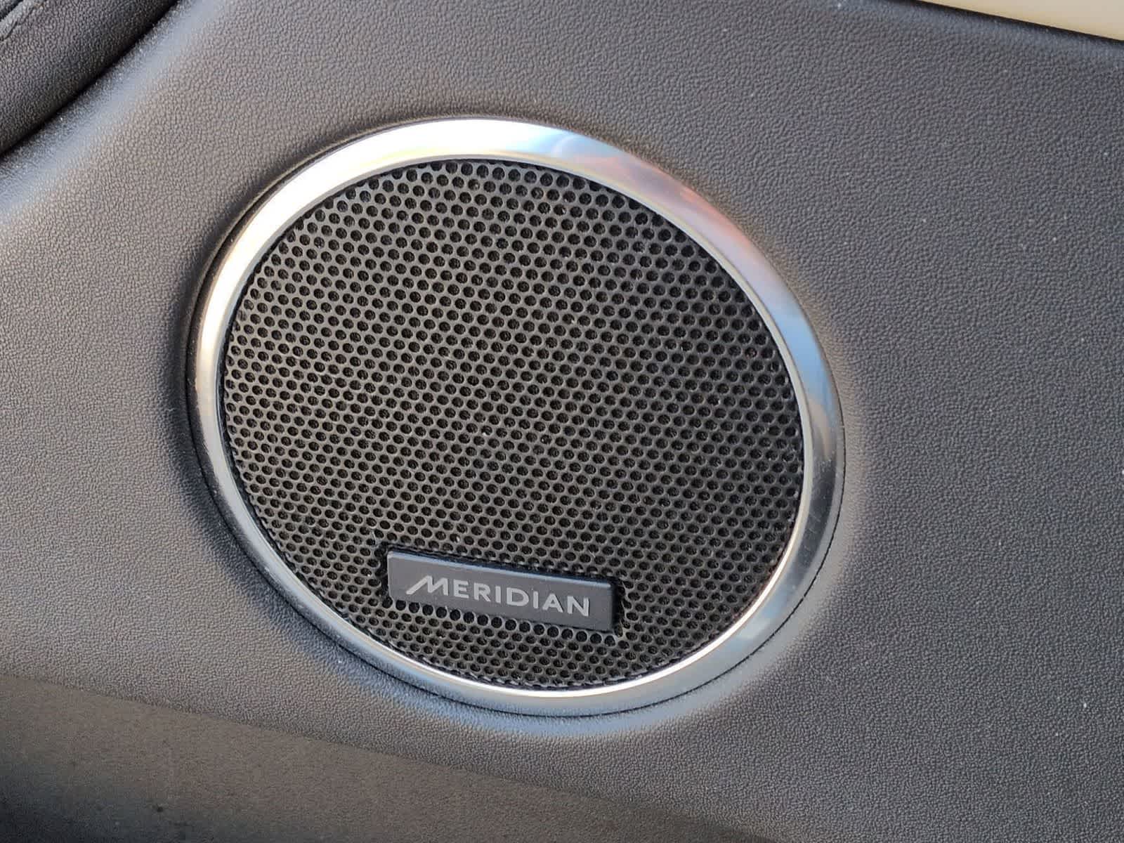 Thumbnail: 2020 Land Rover Discovery Sport - 31