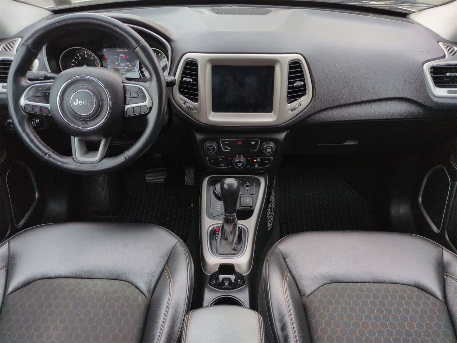 Thumbnail: 2018 Jeep Compass - 16