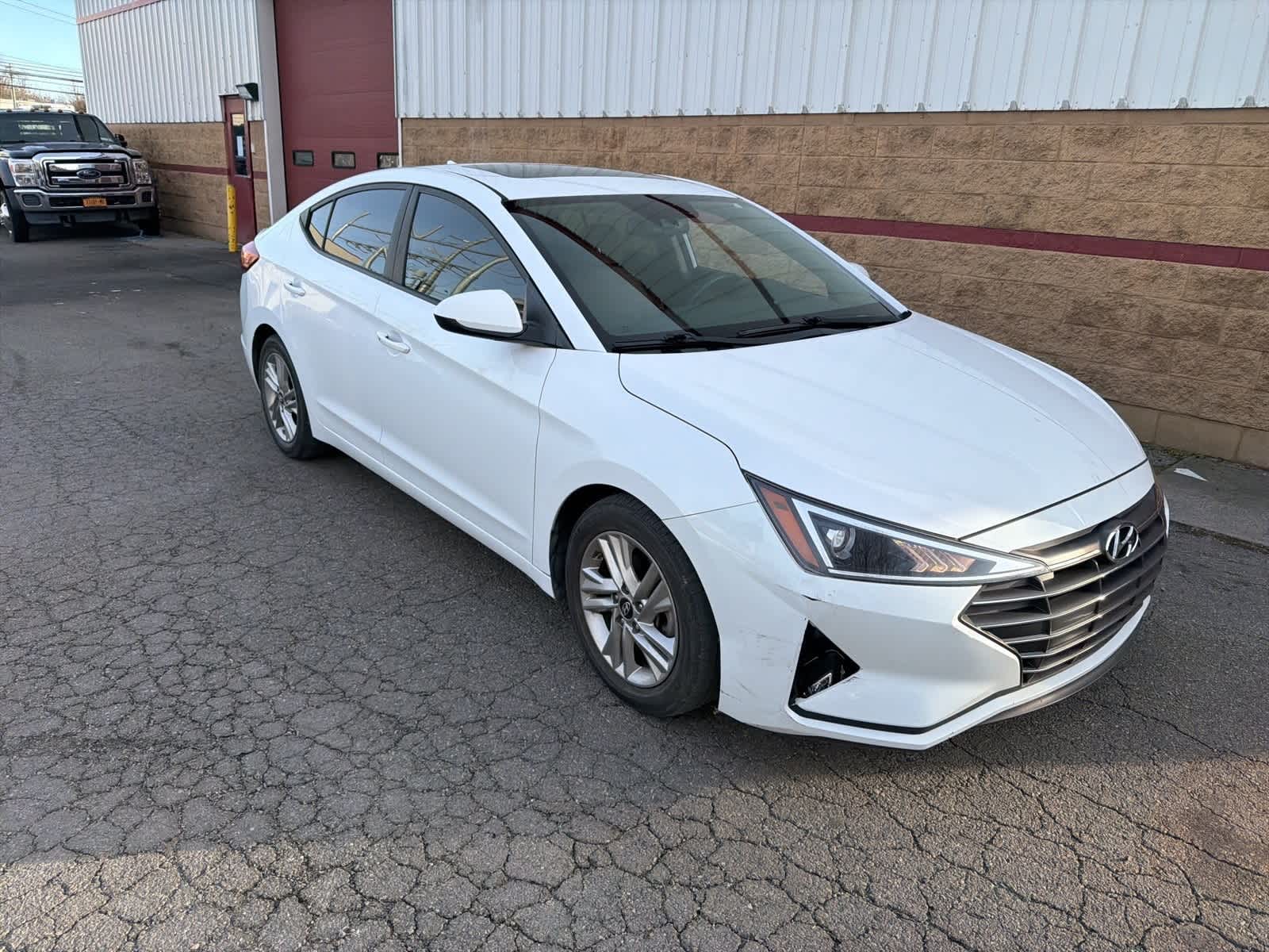 2019 Hyundai Elantra Value Edition photo 4