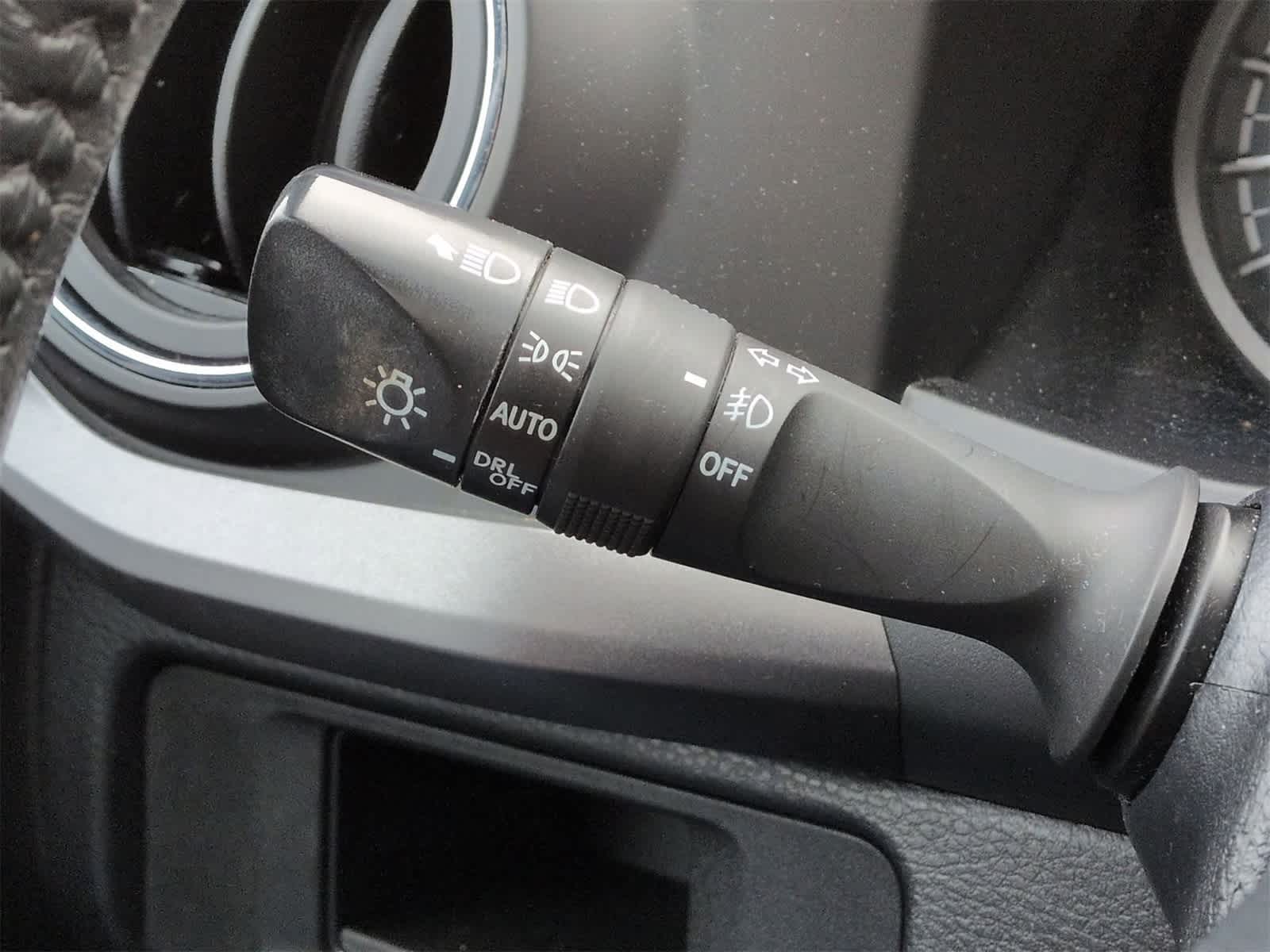 Thumbnail: 2019 Toyota Tacoma - 28